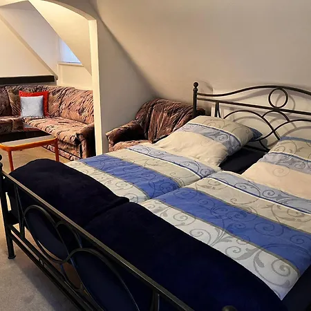 Fuer 5 Personen Mit Gartennutzung - Messezimmer Appartement