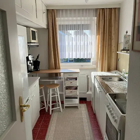 Fuer 5 Personen Mit Gartennutzung - Messezimmer